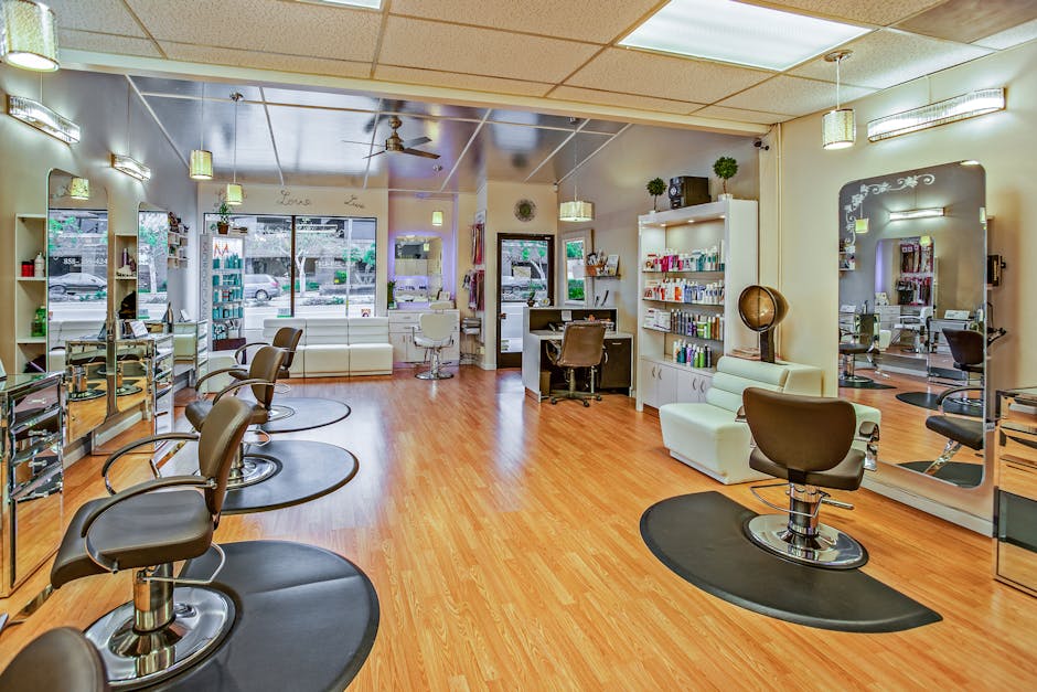 Spacious hair salon in Del Mar, California featuring contemporary design and ample seating